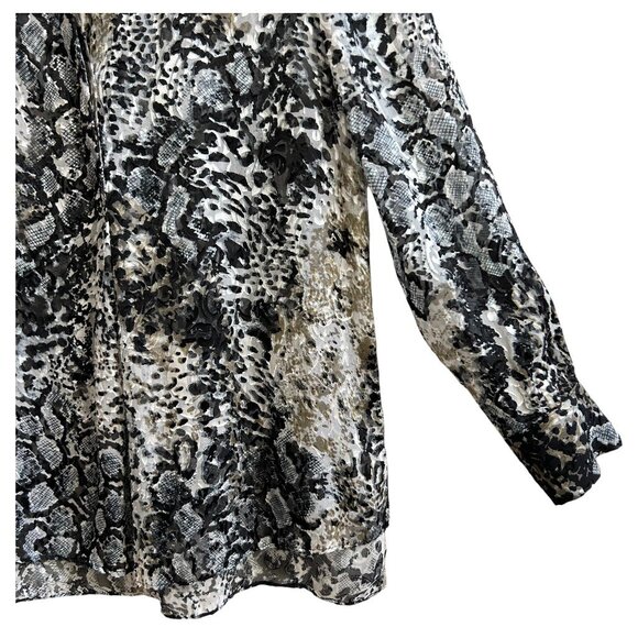 Alice + Olivia Snake Print Silk Button Down Blouse M Designer Luxury Top - Picture 2 of 8